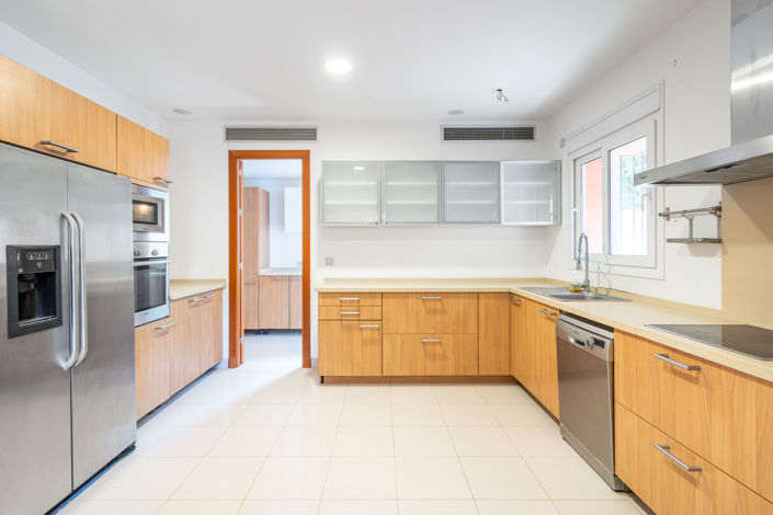 Image No.12-4 Bed Villa for sale