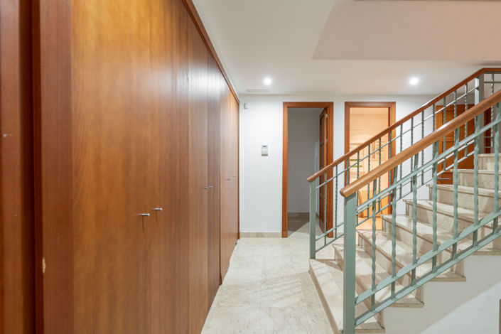 Image No.39-4 Bed Villa for sale