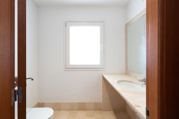 Image No.44-4 Bed Villa for sale