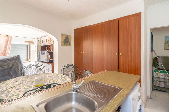 Image No.18-11 Bed House for sale