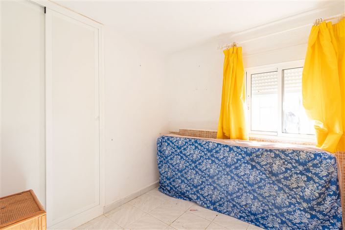 Image No.25-11 Bed House for sale