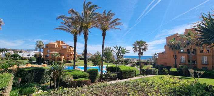 Image No.25-2 Bed Property for sale