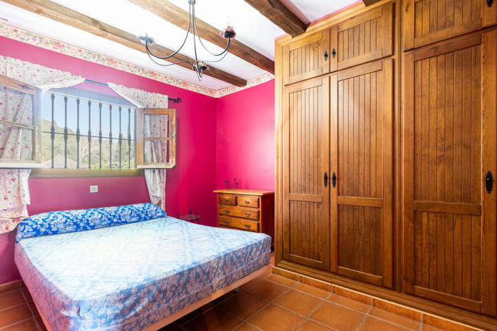 Image No.25-5 Bed Finca for sale