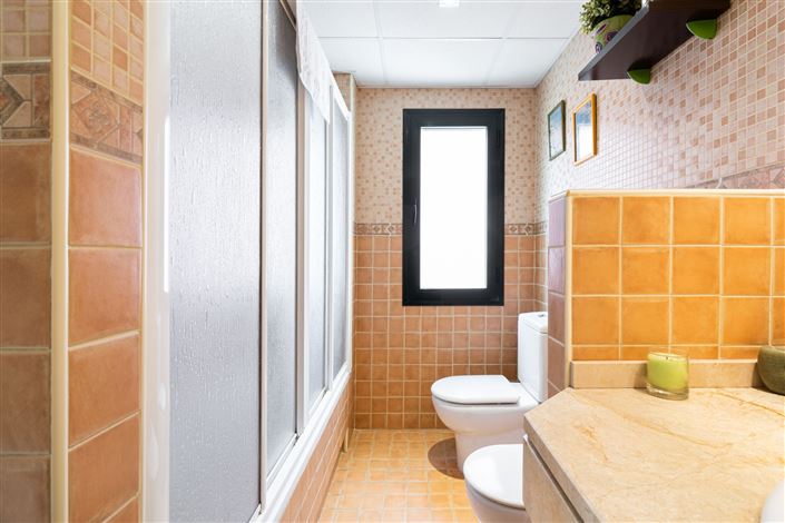 Image No.27-3 Bed Townhouse for sale