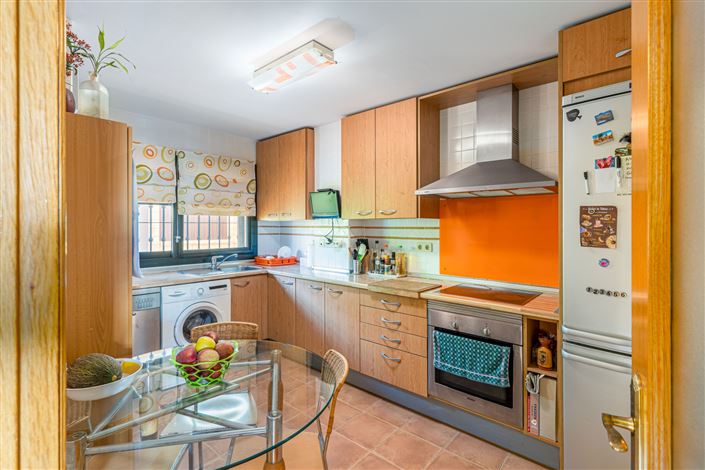 Image No.29-3 Bed Townhouse for sale