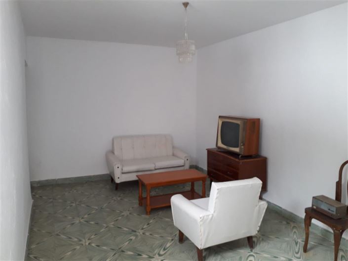 Image No.18-8 Bed Townhouse for sale