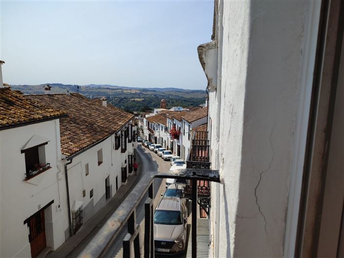 Image No.21-8 Bed Townhouse for sale