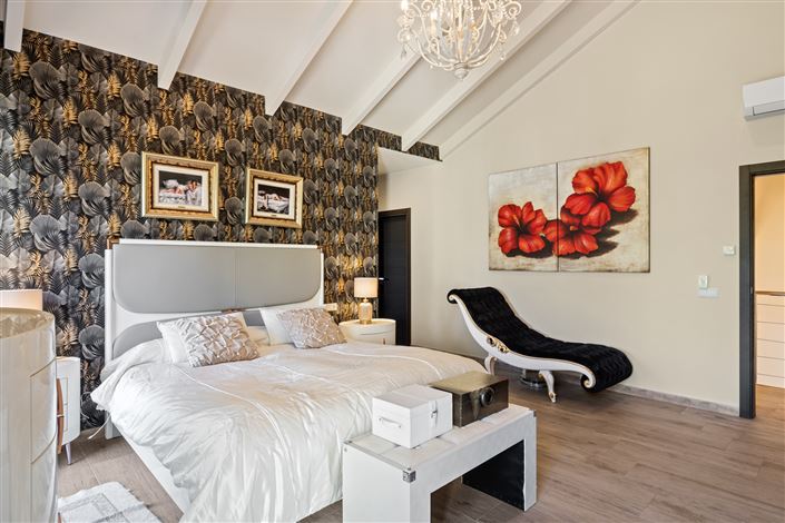 Image No.26-4 Bed Villa for sale