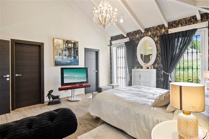 Image No.27-4 Bed Villa for sale