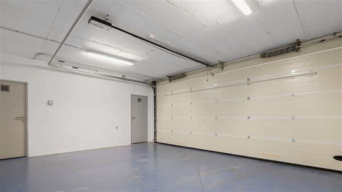 Image No.29-6 Bed House for sale