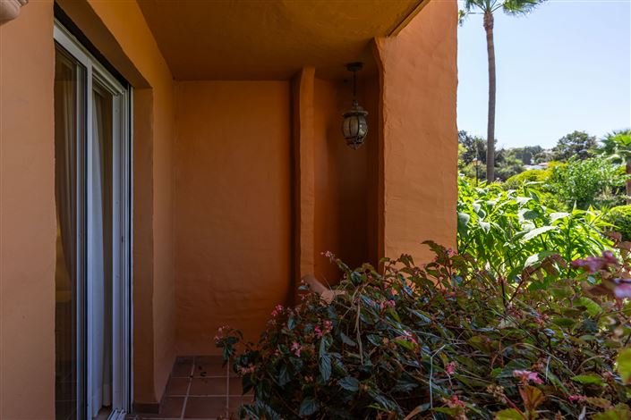 Image No.17-3 Bed Property for sale