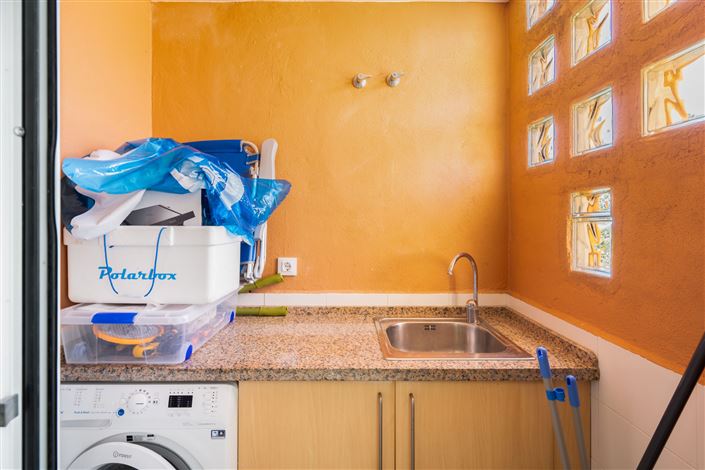 Image No.22-3 Bed Property for sale