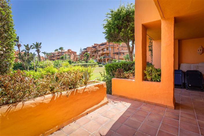 Image No.31-3 Bed Property for sale