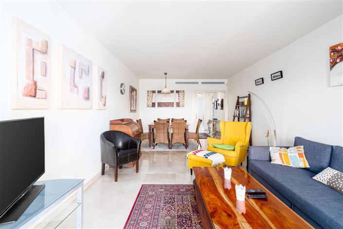 Image No.39-3 Bed Property for sale