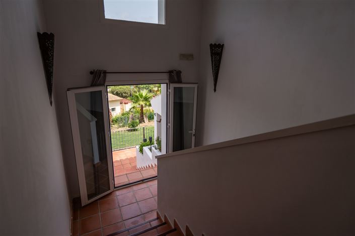 Image No.25-5 Bed Villa for sale