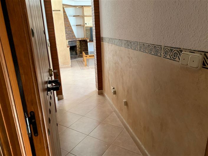 Image No.30-4 Bed House for sale