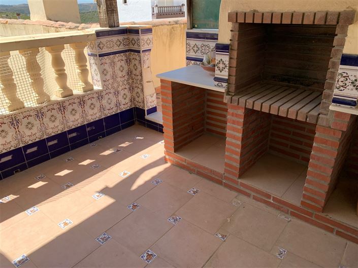 Image No.45-4 Bed House for sale