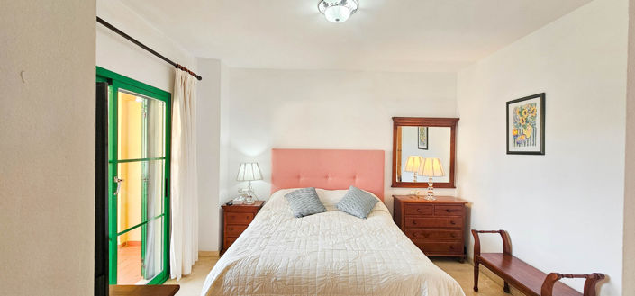 Image No.36-3 Bed Property for sale