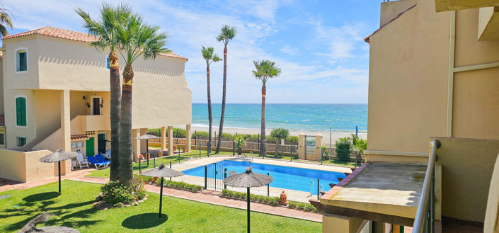 Image No.40-3 Bed Property for sale