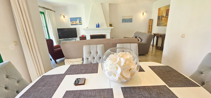 Image No.6-3 Bed Property for sale