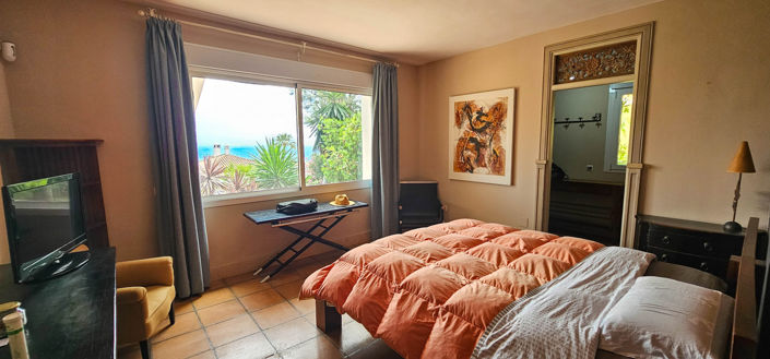 Image No.42-6 Bed Villa for sale