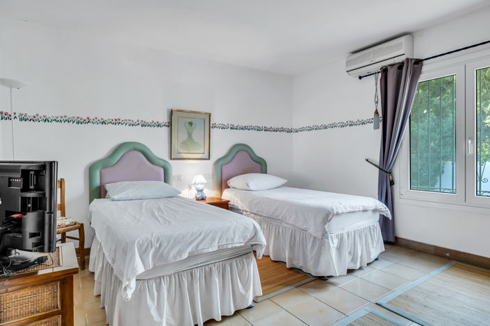 Image No.17-5 Bed Villa for sale