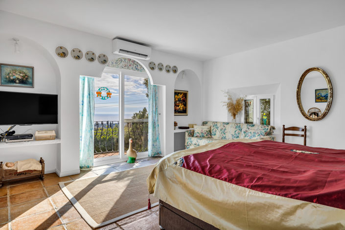 Image No.22-5 Bed Villa for sale