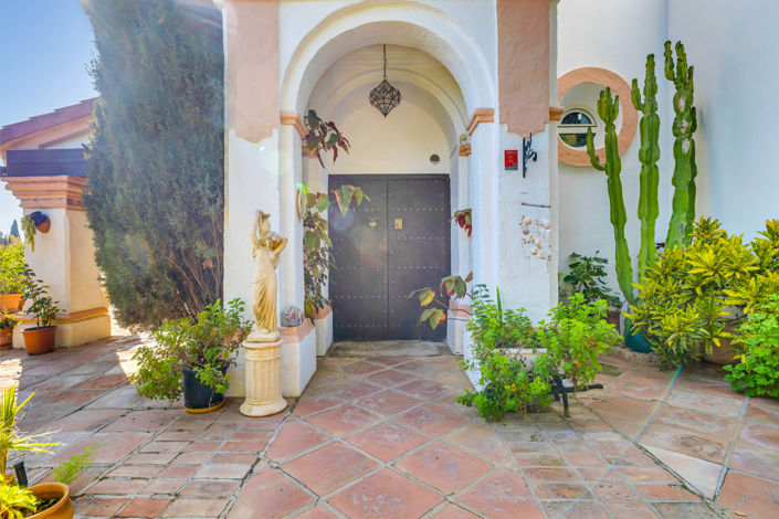 Image No.40-5 Bed Villa for sale