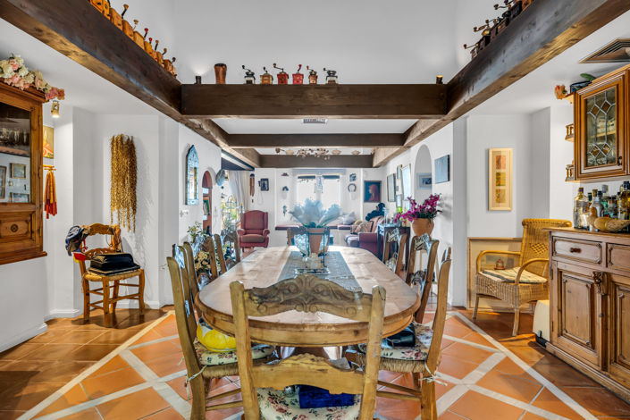 Image No.8-5 Bed Villa for sale