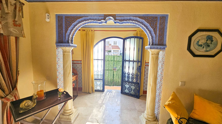 Image No.17-4 Bed House for sale