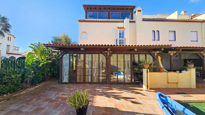 Image No.21-4 Bed House for sale