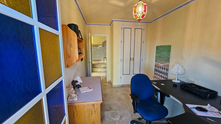 Image No.28-4 Bed House for sale