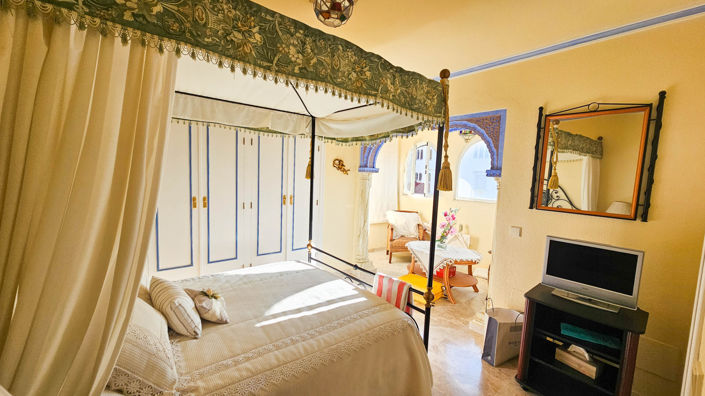 Image No.29-4 Bed House for sale