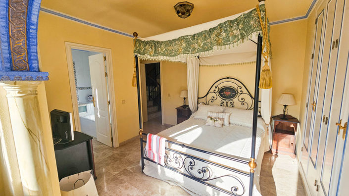 Image No.35-4 Bed House for sale