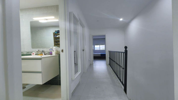 Image No.18-3 Bed House for sale