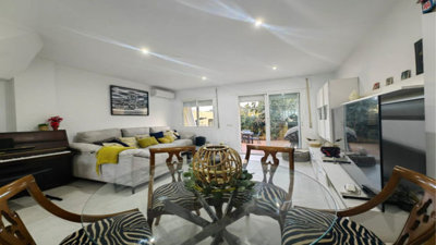 b98le8d7m9k3degpefzhs0lif8u4xzvzhwxtmggyekxx9