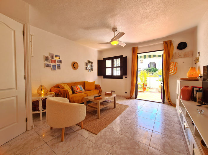 Image No.17-2 Bed House for sale