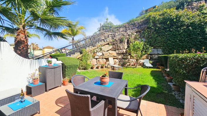 Image No.1-3 Bed House for sale