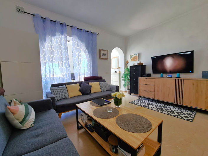 Image No.17-2 Bed Property for sale