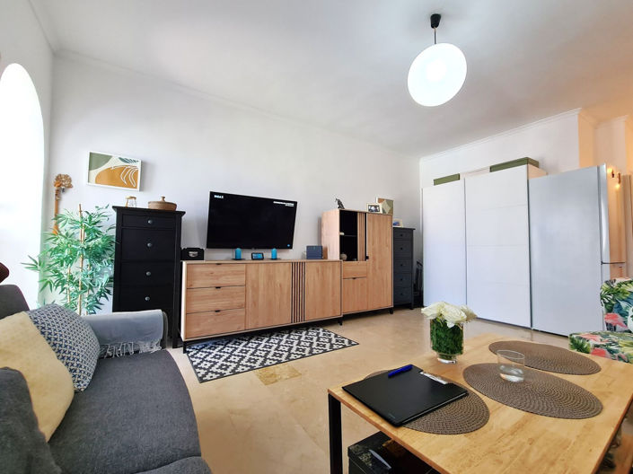 Image No.19-2 Bed Property for sale