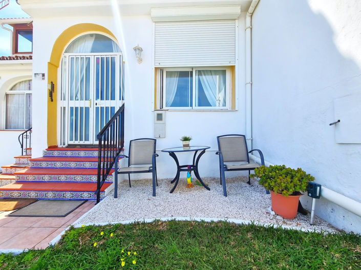 Image No.2-2 Bed Property for sale