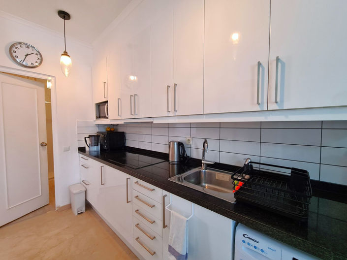 Image No.20-2 Bed Property for sale