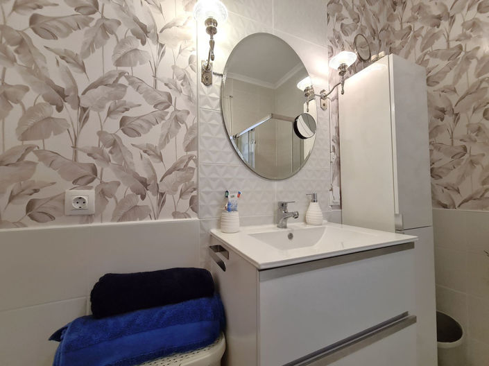 Image No.24-2 Bed Property for sale