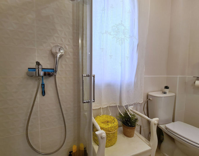 Image No.26-2 Bed Property for sale