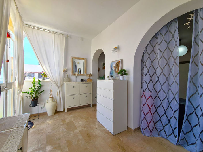 Image No.29-2 Bed Property for sale