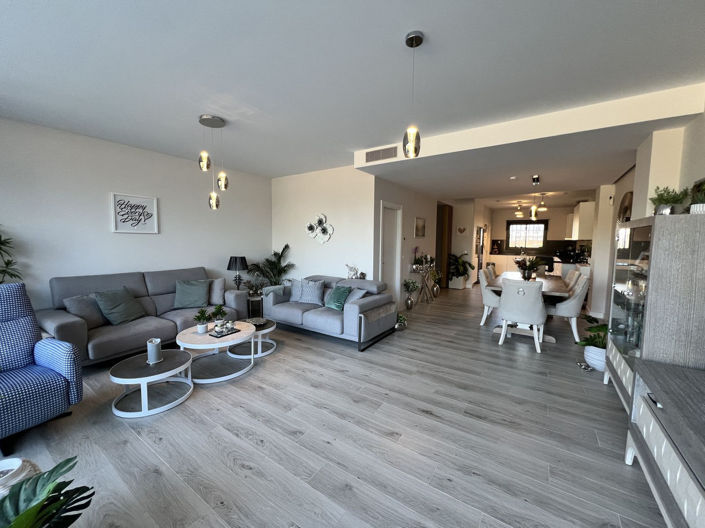 Image No.11-4 Bed Townhouse for sale