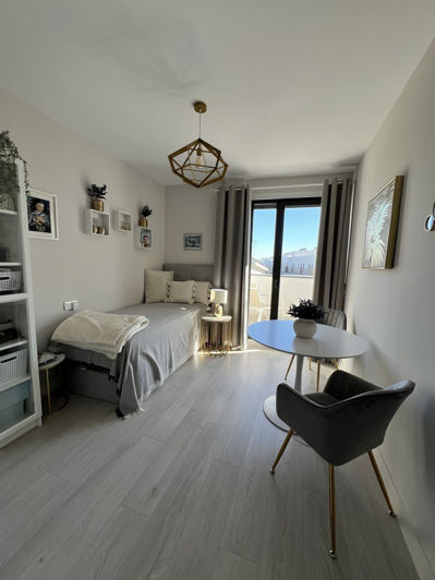 Image No.22-4 Bed Townhouse for sale