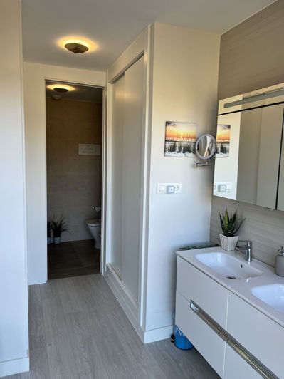 Image No.23-4 Bed Townhouse for sale