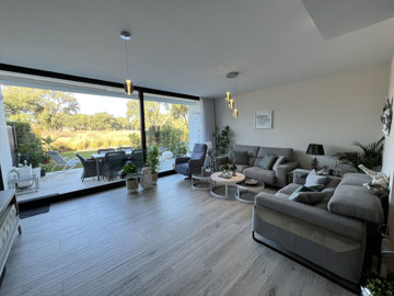 b98le8d7m9k3degpefzhs0lif8u4xzvzhwxtmggyekxx9