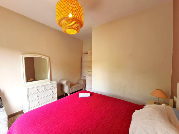 Image No.26-2 Bed House for sale